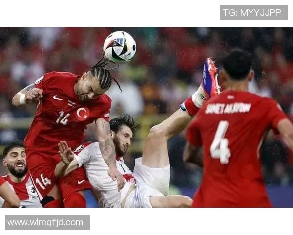 俄罗斯男足迎战土耳其队期待精彩对决与激情碰撞 俄罗斯男足迎战土耳其队期待精彩对决与激情碰撞