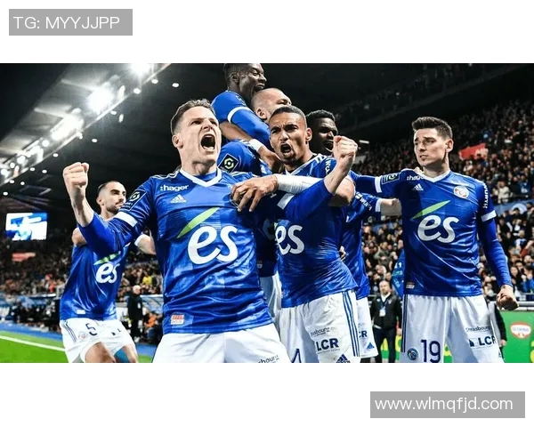 法乙联赛精彩对决兰斯主场迎战劲敌奥兰斯全力争胜 法乙联赛精彩对决兰斯主场迎战劲敌奥兰斯全力争胜