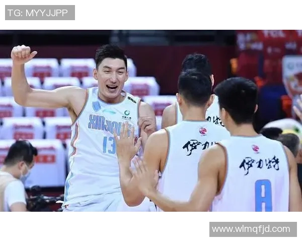 新疆队26号球员鲁吐布拉表现抢眼被誉为新一代球场新星 新疆队26号球员鲁吐布拉表现抢眼被誉为新一代球场新星