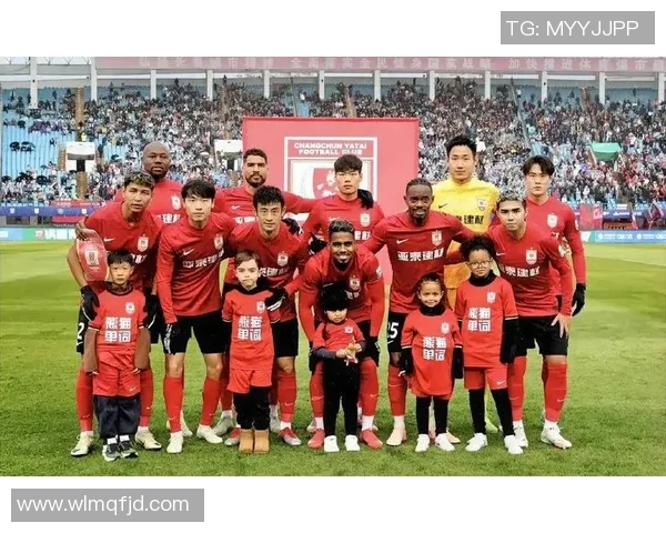 广州恒大迎战长春亚太全力争胜力争中超冠军荣耀之路