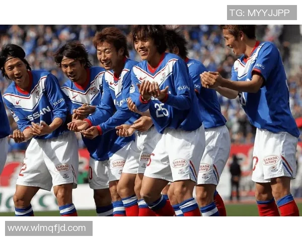 广岛三箭迎战浦田期待精彩对决双方球员状态火热争夺胜利荣耀