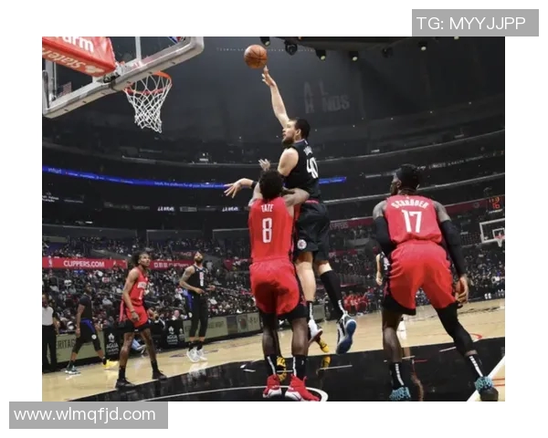 快船与火箭精彩对决直播尽在企鹅平台快来一起观看吧 快船与火箭精彩对决直播尽在企鹅平台快来一起观看吧