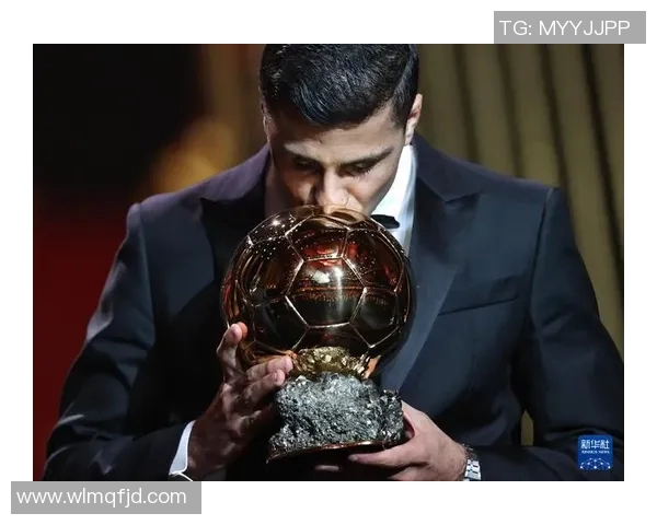 维尼修斯的崛起与未来展望:从天才少年到足球巨星的成长之路 维尼修斯的崛起与未来展望:从天才少年到足球巨星的成长之路