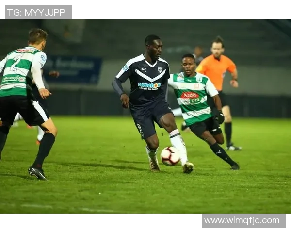 马内的传奇旅程：从塞内加尔小镇到欧洲足球巅峰的奋斗故事